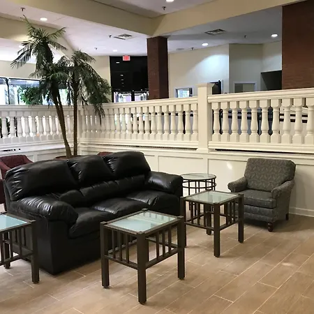 Days Inn & Suites By Wyndham Tallahassee Conf Center I-10