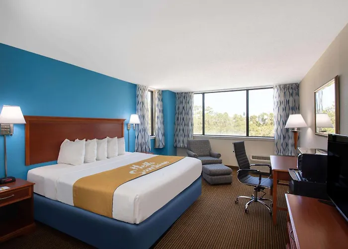 Days & By Wyndham Conf Center I-10