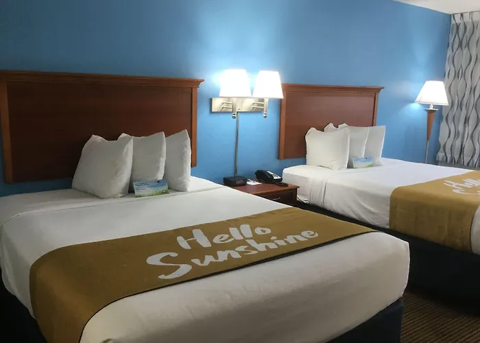 Days & By Wyndham Conf Center I-10 Hotel 2*