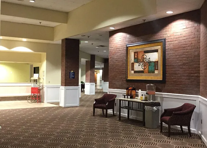 Days & By Wyndham Conf Center I-10 2*