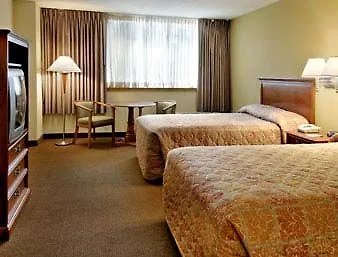 Days & By Wyndham Conf Center I-10 Hotel 2*
