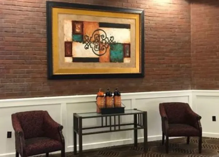 Days & By Wyndham Conf Center I-10 Hotel Tallahassee