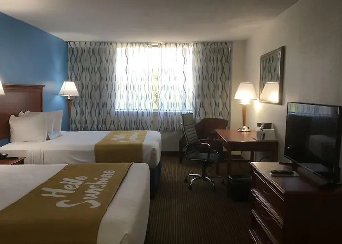 Days & By Wyndham Conf Center I-10